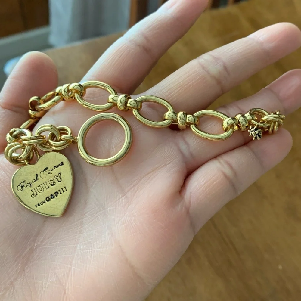 Gold Juicy Couture Bracelet Heart Logo Heart Tag Toggle Clasp Jewelry 7.5” EUC - Picture 6 of 10